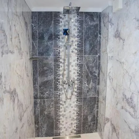 Balkan Tower Deluxe Classy *
